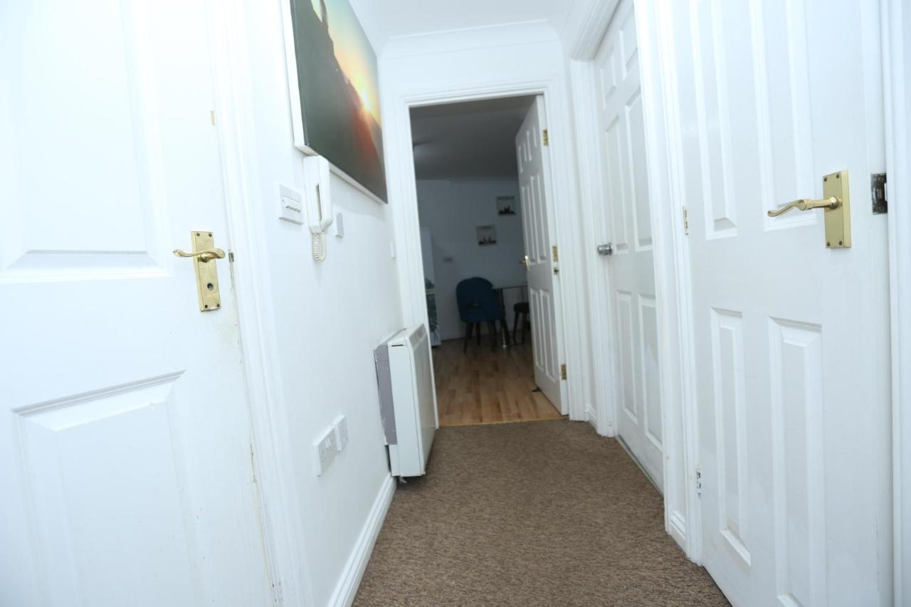 2 Bedroom Apartment Thamesmead  Exterior foto